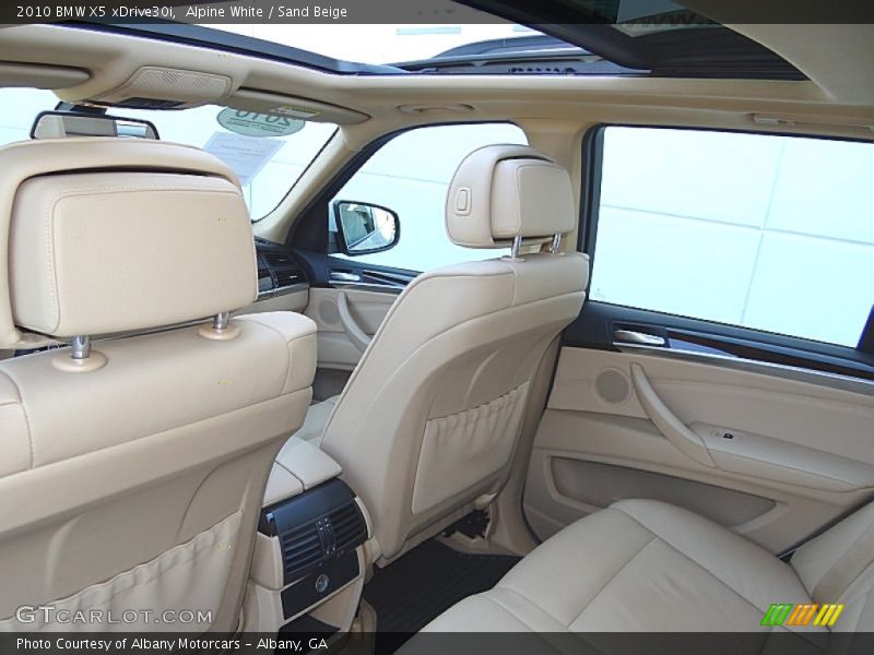 Alpine White / Sand Beige 2010 BMW X5 xDrive30i