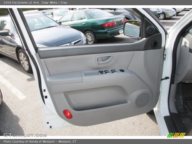 Clear White / Gray 2009 Kia Sorento LX 4x4