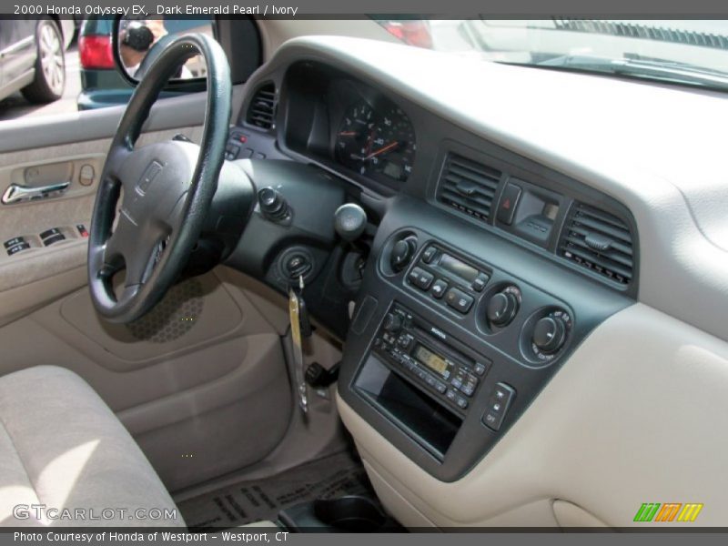 Dark Emerald Pearl / Ivory 2000 Honda Odyssey EX