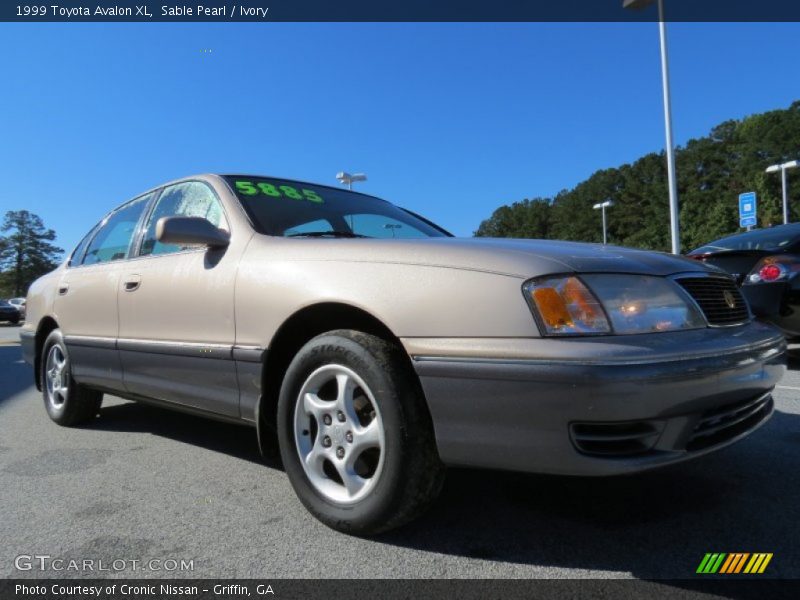 Sable Pearl / Ivory 1999 Toyota Avalon XL
