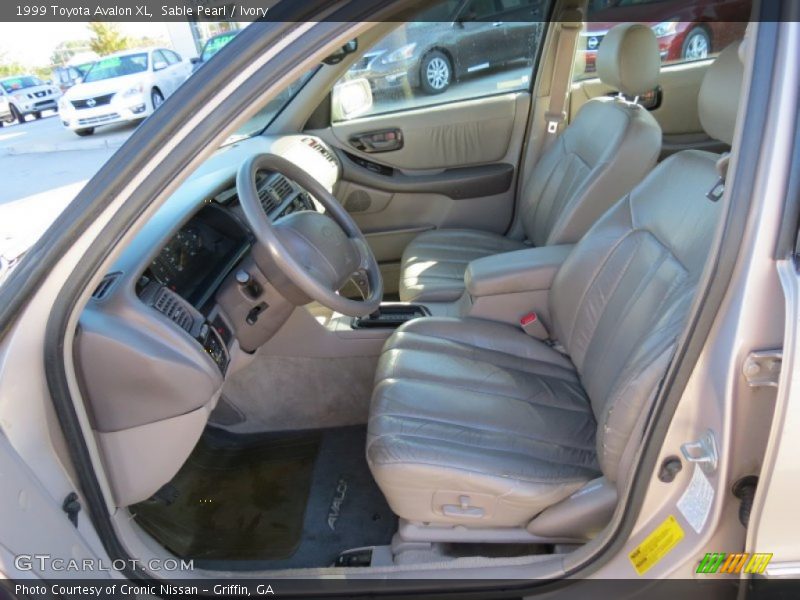 Sable Pearl / Ivory 1999 Toyota Avalon XL