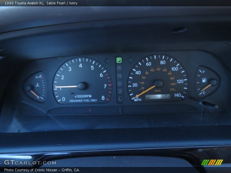 Sable Pearl / Ivory 1999 Toyota Avalon XL