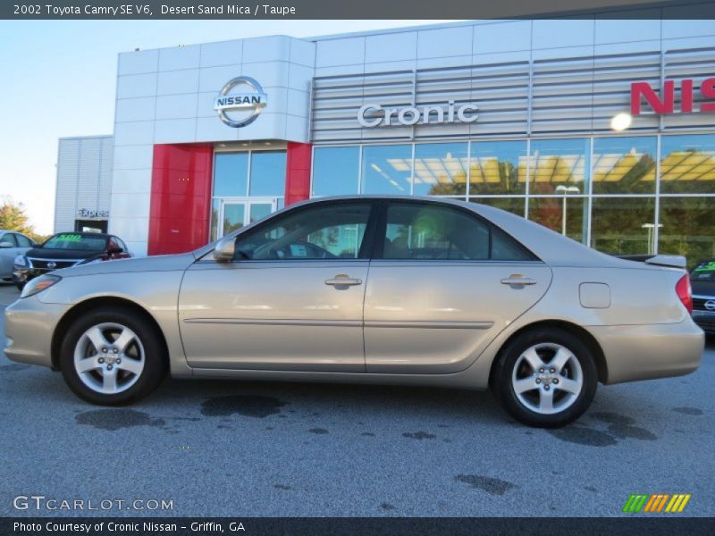 Desert Sand Mica / Taupe 2002 Toyota Camry SE V6