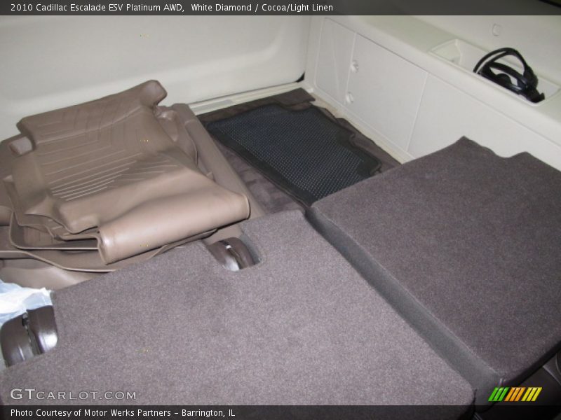 White Diamond / Cocoa/Light Linen 2010 Cadillac Escalade ESV Platinum AWD