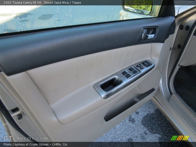 Desert Sand Mica / Taupe 2002 Toyota Camry SE V6