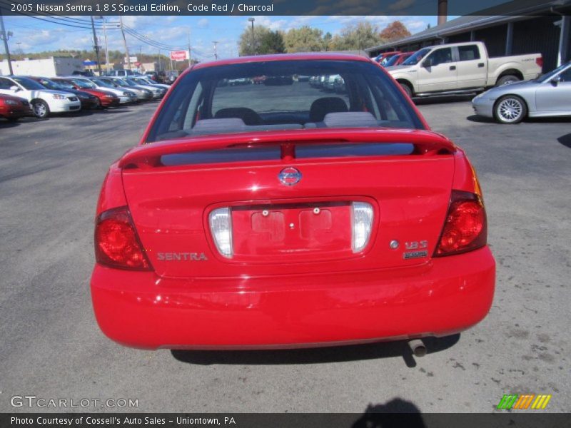 Code Red / Charcoal 2005 Nissan Sentra 1.8 S Special Edition
