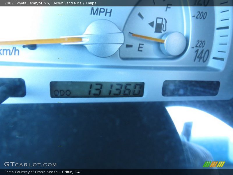 Desert Sand Mica / Taupe 2002 Toyota Camry SE V6