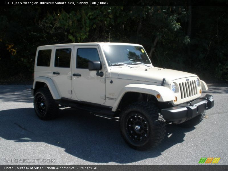 Sahara Tan / Black 2011 Jeep Wrangler Unlimited Sahara 4x4