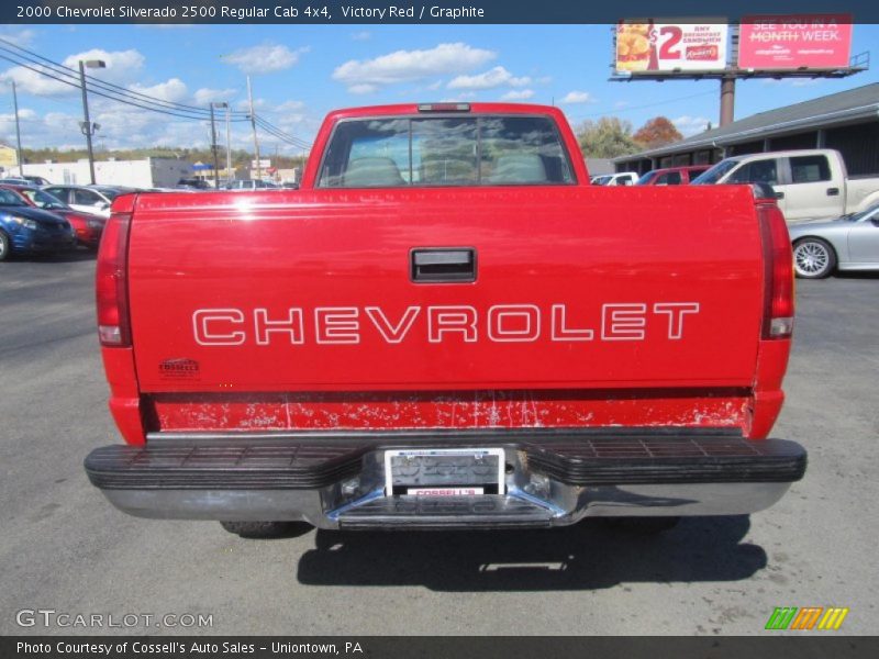 Victory Red / Graphite 2000 Chevrolet Silverado 2500 Regular Cab 4x4