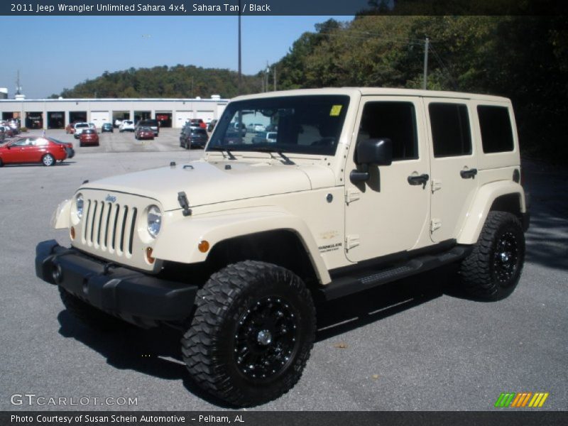 Sahara Tan / Black 2011 Jeep Wrangler Unlimited Sahara 4x4