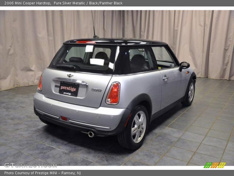 Pure Silver Metallic / Black/Panther Black 2006 Mini Cooper Hardtop