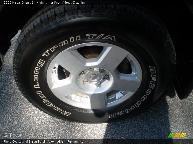 Night Armor Pearl / Steel/Graphite 2006 Nissan Xterra S