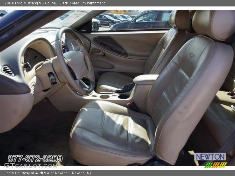Black / Medium Parchment 2004 Ford Mustang V6 Coupe