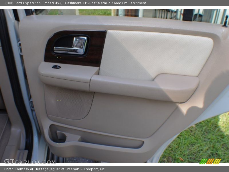 Cashmere Tri-Coat Metallic / Medium Parchment 2006 Ford Expedition Limited 4x4