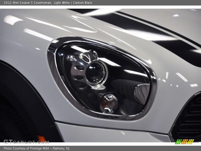 Light White / Carbon Black 2012 Mini Cooper S Countryman