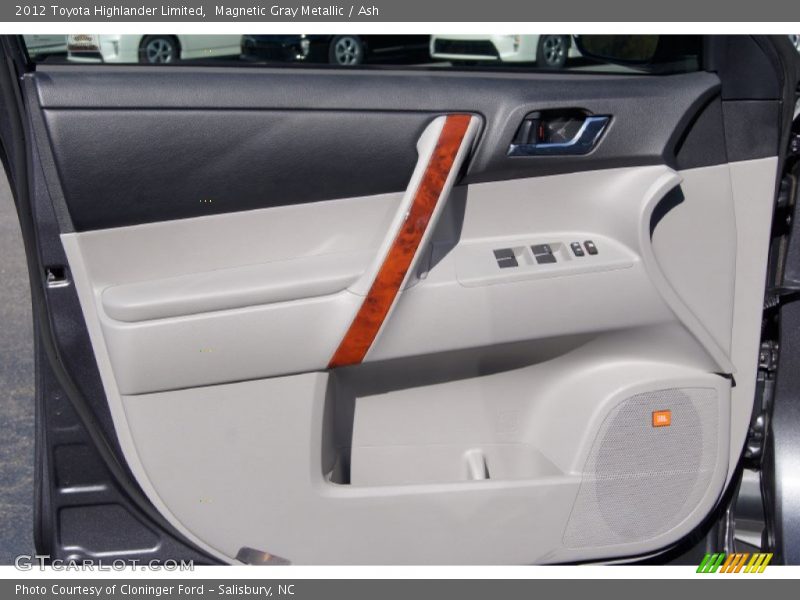 Magnetic Gray Metallic / Ash 2012 Toyota Highlander Limited