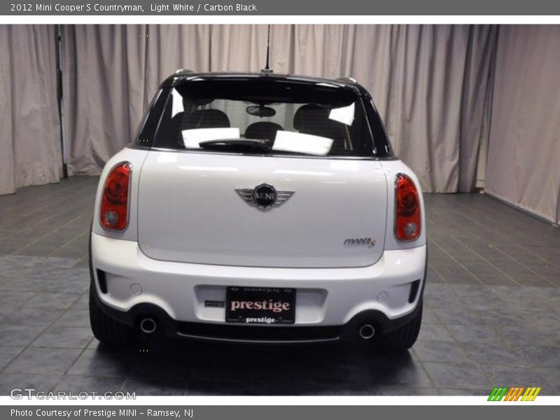 Light White / Carbon Black 2012 Mini Cooper S Countryman