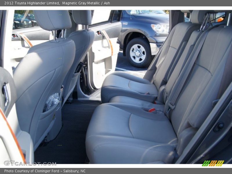 Magnetic Gray Metallic / Ash 2012 Toyota Highlander Limited