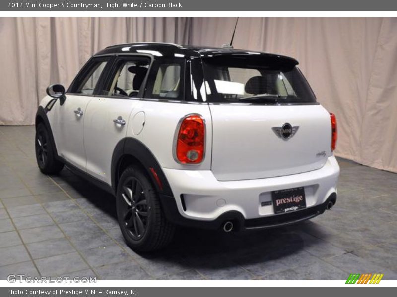 Light White / Carbon Black 2012 Mini Cooper S Countryman