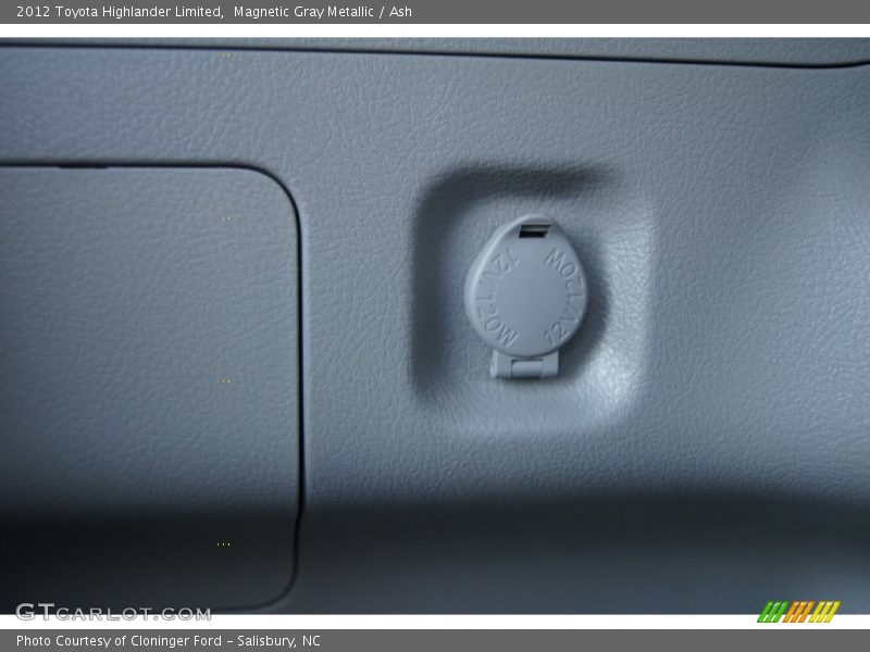 Magnetic Gray Metallic / Ash 2012 Toyota Highlander Limited