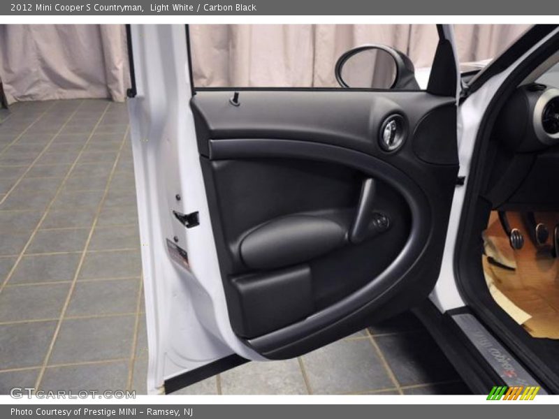 Light White / Carbon Black 2012 Mini Cooper S Countryman