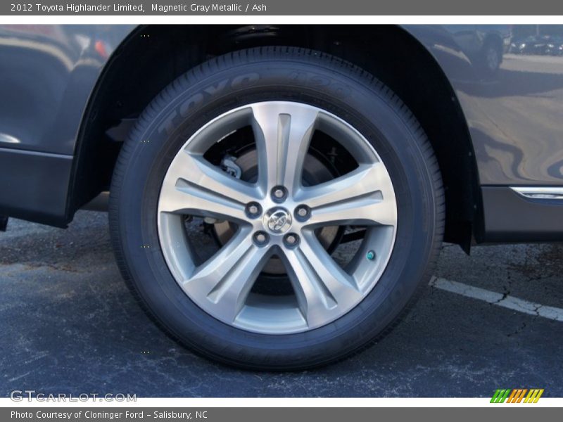 Magnetic Gray Metallic / Ash 2012 Toyota Highlander Limited