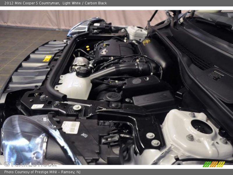 Light White / Carbon Black 2012 Mini Cooper S Countryman