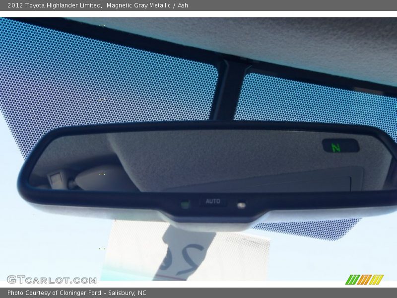 Magnetic Gray Metallic / Ash 2012 Toyota Highlander Limited
