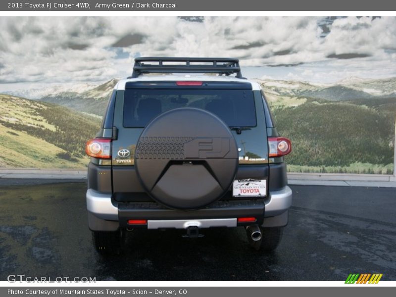 Army Green / Dark Charcoal 2013 Toyota FJ Cruiser 4WD