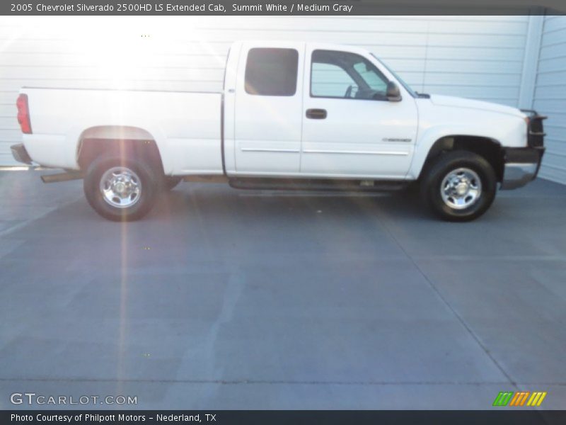 Summit White / Medium Gray 2005 Chevrolet Silverado 2500HD LS Extended Cab