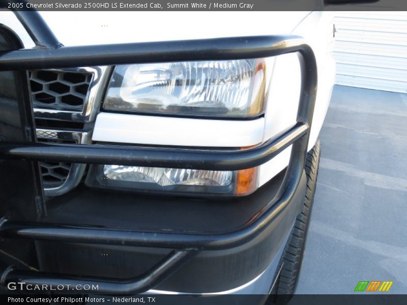 Summit White / Medium Gray 2005 Chevrolet Silverado 2500HD LS Extended Cab
