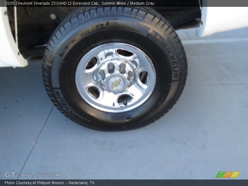 Summit White / Medium Gray 2005 Chevrolet Silverado 2500HD LS Extended Cab