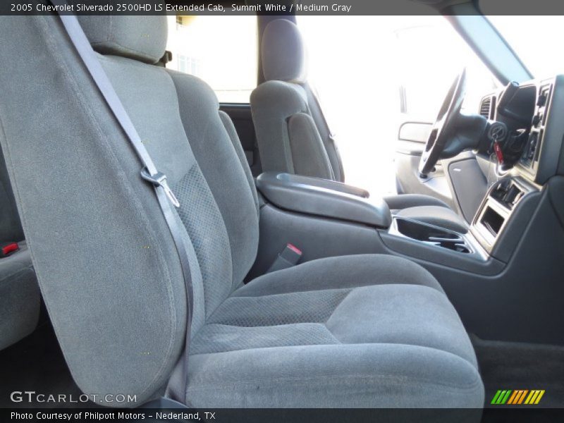 Summit White / Medium Gray 2005 Chevrolet Silverado 2500HD LS Extended Cab