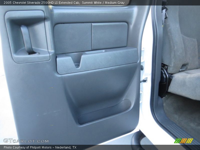 Summit White / Medium Gray 2005 Chevrolet Silverado 2500HD LS Extended Cab