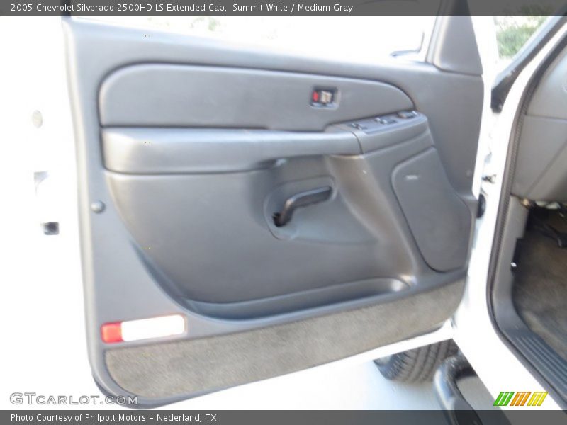 Summit White / Medium Gray 2005 Chevrolet Silverado 2500HD LS Extended Cab