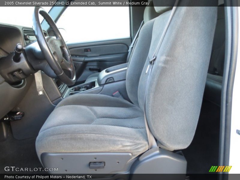 Summit White / Medium Gray 2005 Chevrolet Silverado 2500HD LS Extended Cab