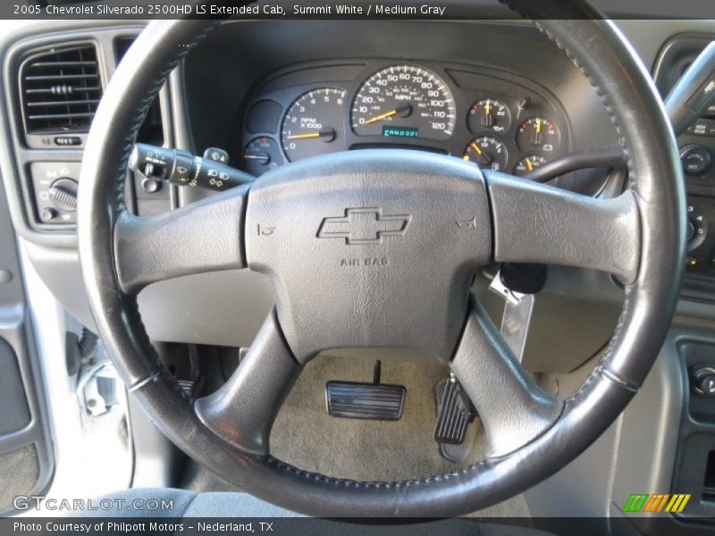 Summit White / Medium Gray 2005 Chevrolet Silverado 2500HD LS Extended Cab