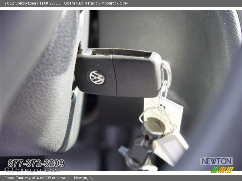 Opera Red Metallic / Moonrock Gray 2012 Volkswagen Passat 2.5L S
