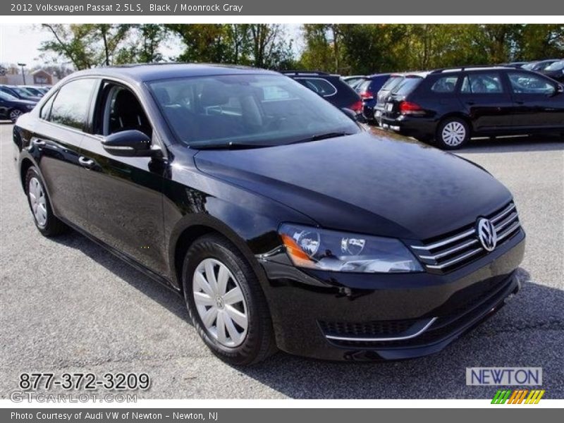 Black / Moonrock Gray 2012 Volkswagen Passat 2.5L S