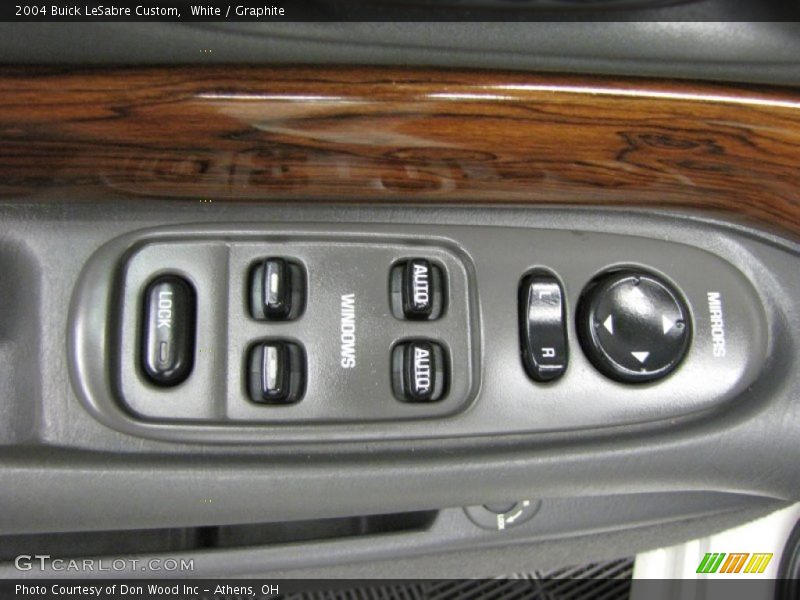 White / Graphite 2004 Buick LeSabre Custom