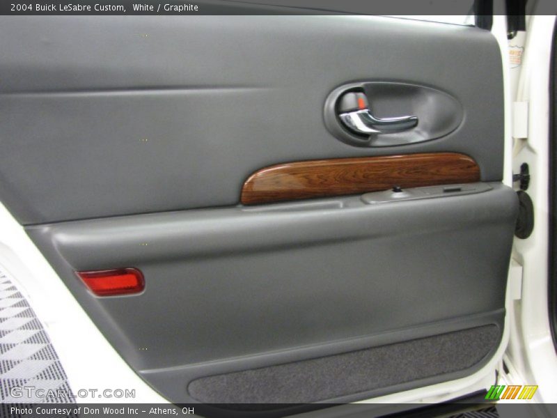 White / Graphite 2004 Buick LeSabre Custom