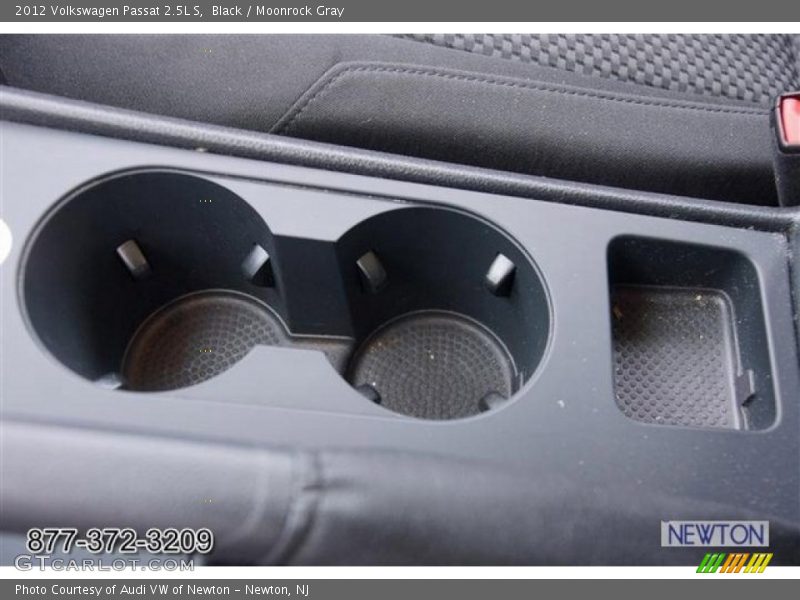 Black / Moonrock Gray 2012 Volkswagen Passat 2.5L S