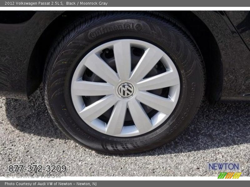 Black / Moonrock Gray 2012 Volkswagen Passat 2.5L S