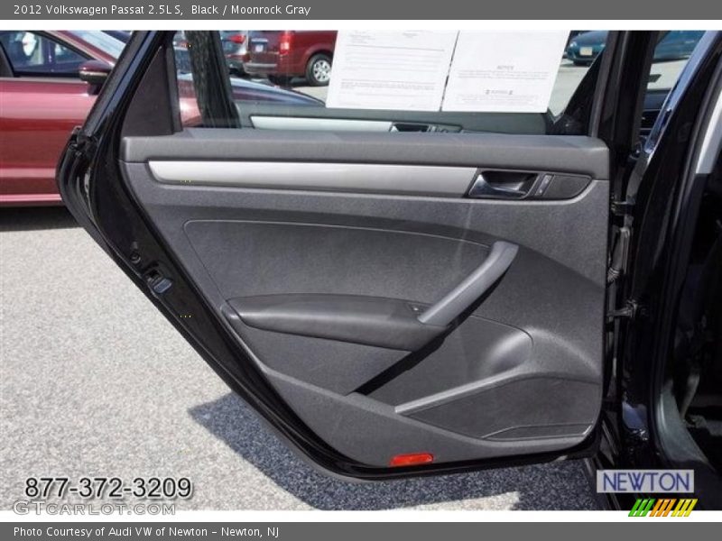 Black / Moonrock Gray 2012 Volkswagen Passat 2.5L S