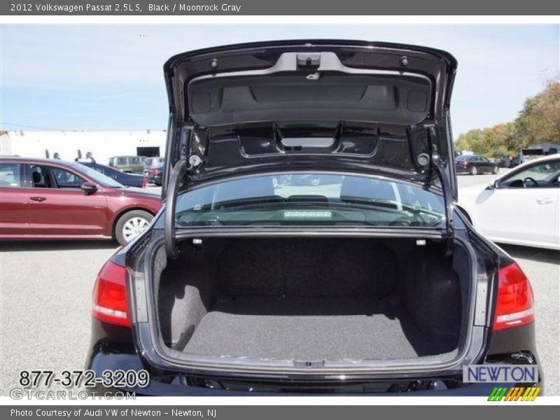 Black / Moonrock Gray 2012 Volkswagen Passat 2.5L S