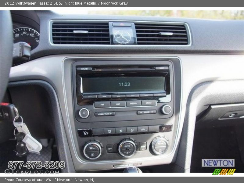 Night Blue Metallic / Moonrock Gray 2012 Volkswagen Passat 2.5L S