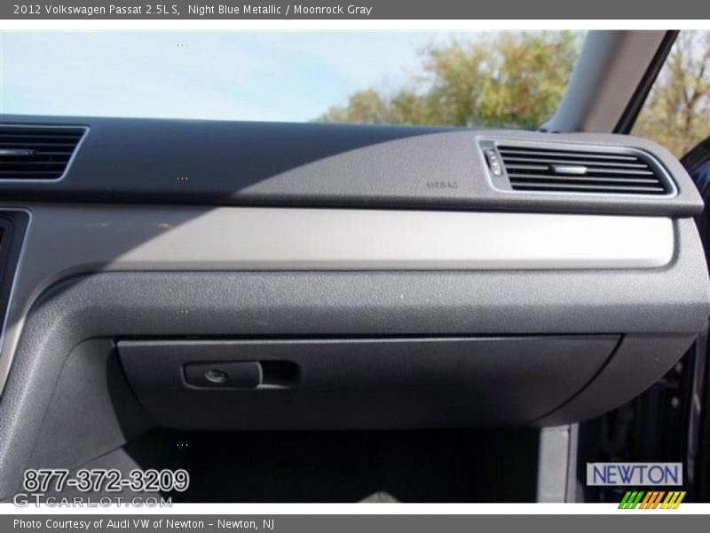 Night Blue Metallic / Moonrock Gray 2012 Volkswagen Passat 2.5L S