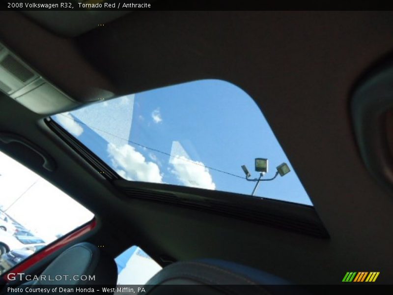 Tornado Red / Anthracite 2008 Volkswagen R32
