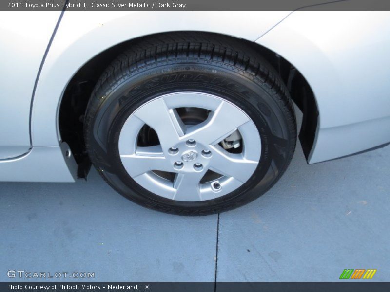 Classic Silver Metallic / Dark Gray 2011 Toyota Prius Hybrid II