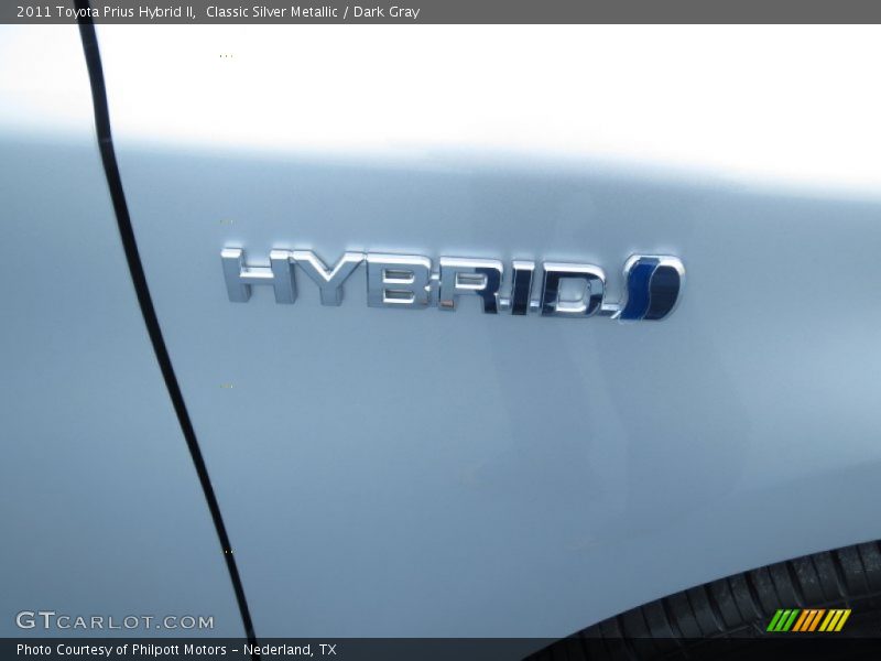 Classic Silver Metallic / Dark Gray 2011 Toyota Prius Hybrid II